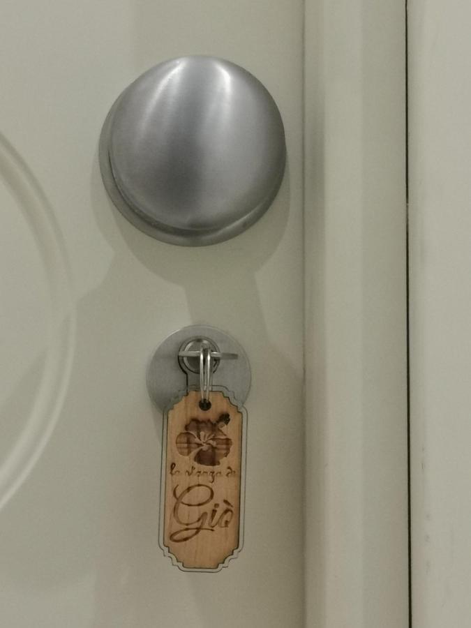 カステッランマーレ・ディ・スタービア Le Stanze Di Eli E Gio Bed & Breakfast エクステリア 写真