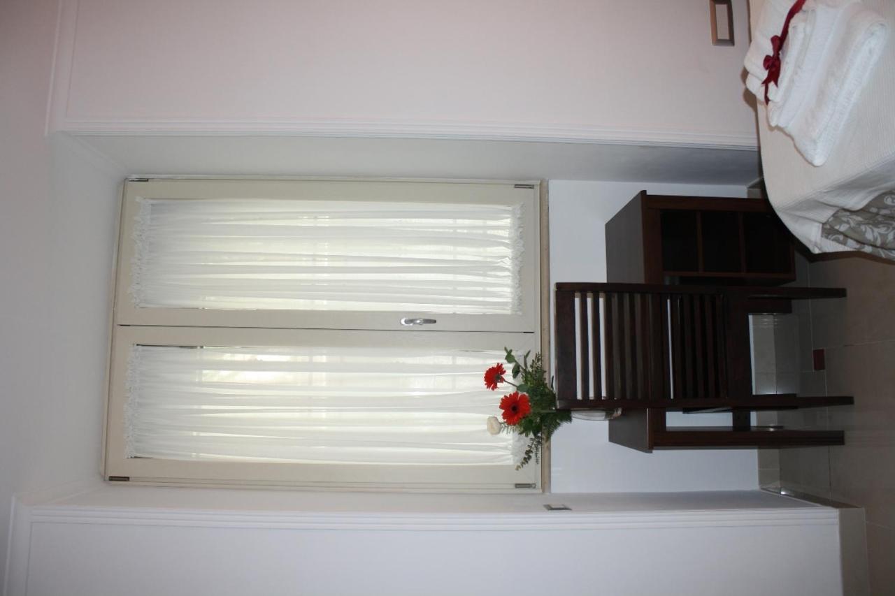 カステッランマーレ・ディ・スタービア Le Stanze Di Eli E Gio Bed & Breakfast エクステリア 写真